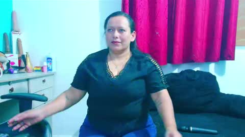 Diana Lozano online show from 02-12-26, 04:18