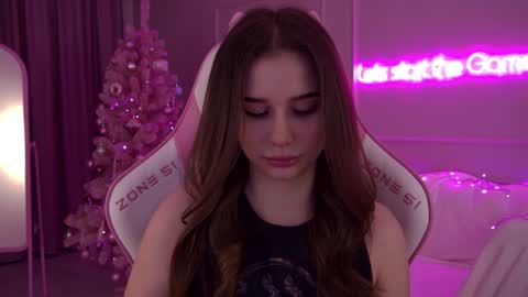 Diana online show from 12-17-24, 06:20