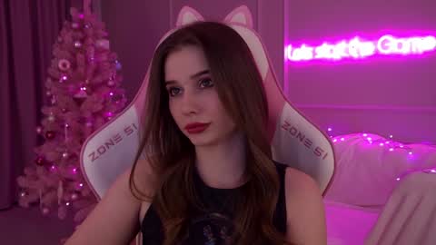 Diana online show from 12-18-24, 12:43