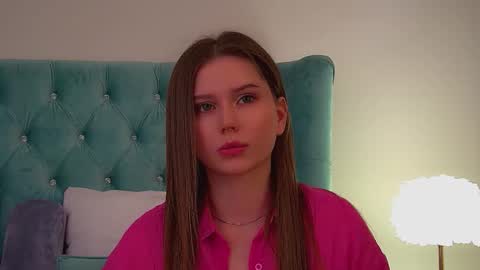 Snapshot of dianabecker chatting on 11-19-25, 11:10 Diana online show from 11-19-25, 11:10