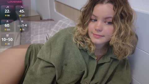 Olga online show from 09-21-25, 01:46