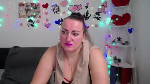 Diana online show from 03-06-25, 06:52