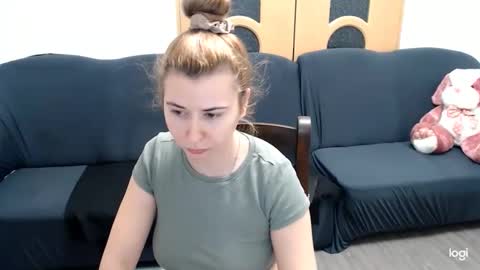 dianasmiey7 online show from 01-18-25, 09:24