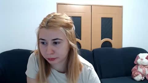 dianasmiey7 online show from 02-08-25, 09:03