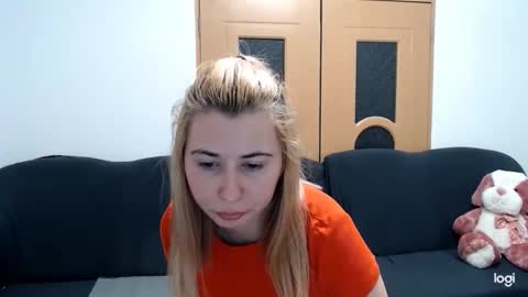 dianasmiey7 online show from 03-03-25, 07:49