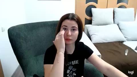 dianasmiey7 online show from 10-28-25, 10:08