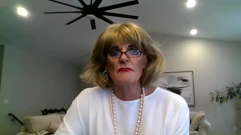 dianeheels online show from 01-13-25, 06:38