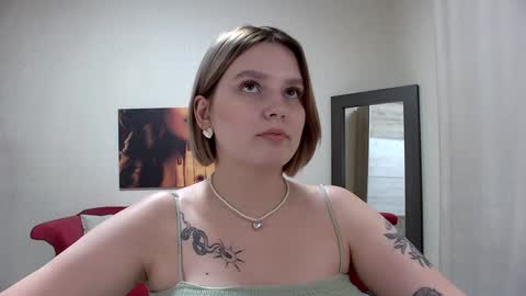 Snapshot of dianemills chatting on 02-01-25, 11:54 Diane Mills online show from 02-01-25, 11:54