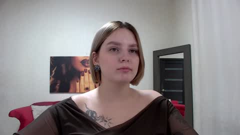 Snapshot of dianemills chatting on 02-08-25, 05:40 Diane Mills online show from 02-08-25, 05:40