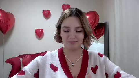 Snapshot of dianemills chatting on 02-12-25, 04:44 Diane Mills online show from 02-12-25, 04:44