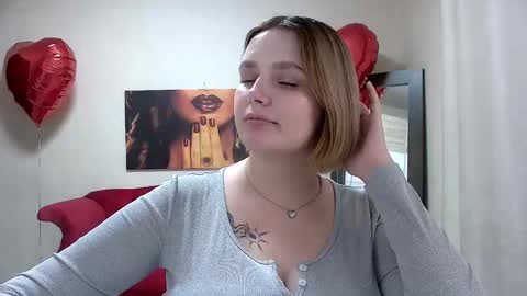 Snapshot of dianemills chatting on 02-22-25, 03:03 Diane Mills online show from 02-22-25, 03:03