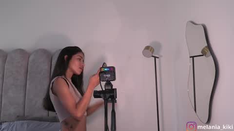 Melania   -    online show from 03-07-25, 08:33