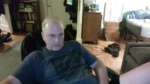 Snapshot of dickflasher5 chatting on 12-29-24, 07:06 Richard Fleischer online show from 12-29-24, 07:06