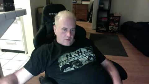 Richard Fleischer online show from 10-14-25, 04:46