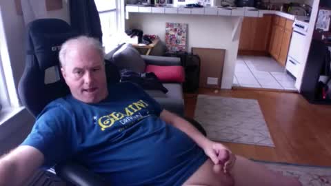 Snapshot of dickflasher5 chatting on 02-10-26, 04:22 Richard Fleischer online show from 02-10-26, 04:22