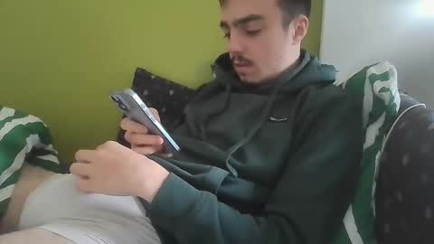 Snapshot of didiery668974 chatting on 10-27-25, 01:37 didiery668974 online show from 10-27-25, 01:37