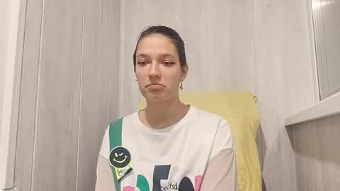 diedrecushingberry online show from 11-21-25, 09:08