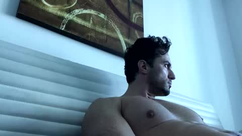 Snapshot of diegodavids chatting on 12-19-24, 02:13 diegodavids online show from 12-19-24, 02:13