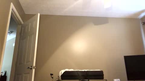 Snapshot of diegodavids chatting on 02-28-25, 03:48 diegodavids online show from 02-28-25, 03:48