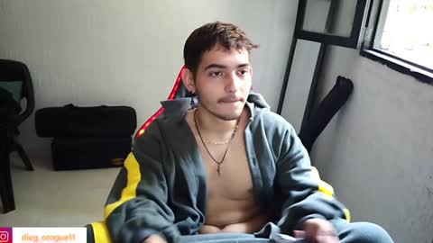 Snapshot of diegorogue_ chatting on 02-25-25, 05:15 Diego rogue online show from 02-25-25, 05:15