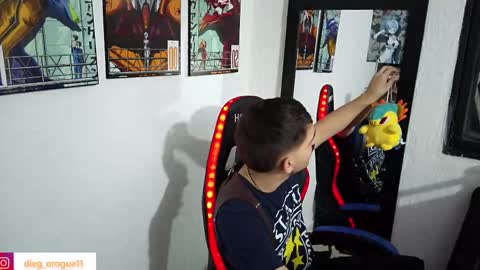 Snapshot of diegorogue_ chatting on 03-09-25, 03:32 Diego rogue online show from 03-09-25, 03:32