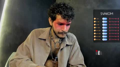 Snapshot of diemond_latinx98 chatting on 11-15-25, 10:26 diemond_latinx98 online show from 11-15-25, 10:26