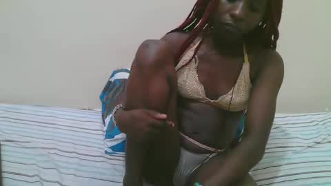 Dijah online show from 11-17-25, 06:24