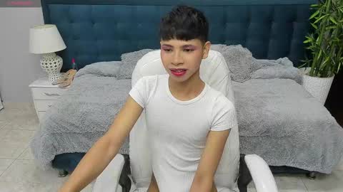  DILAN online show from 09-21-25, 06:09