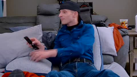 Dilldough405 online show from 01-27-25, 08:18