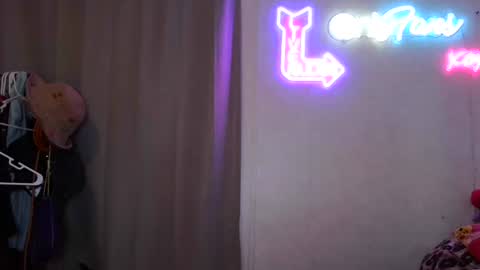 Sofie online show from 10-09-25, 02:31