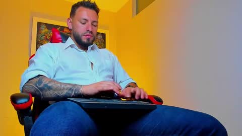 Snapshot of dimitri_master chatting on 10-07-25, 10:18 Angel Dimitri online show from 10-07-25, 10:18