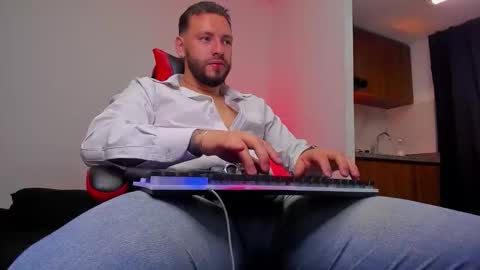 Angel Dimitri online show from 02-25-26, 05:50