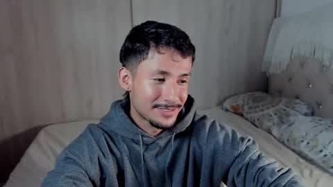 Snapshot of dimitri_targaryen chatting on 02-17-26, 02:24 Fabian online show from 02-17-26, 02:24