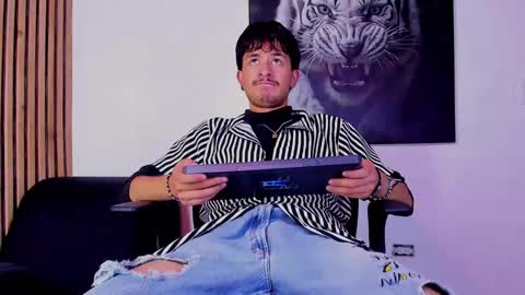 Dimitri online show from 09-18-25, 07:38