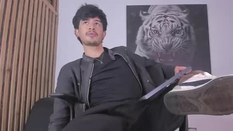 Dimitri online show from 10-13-25, 07:36