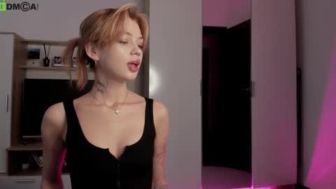 Dina online show from 11-16-25, 07:14