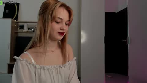 Dina online show from 02-20-26, 07:32