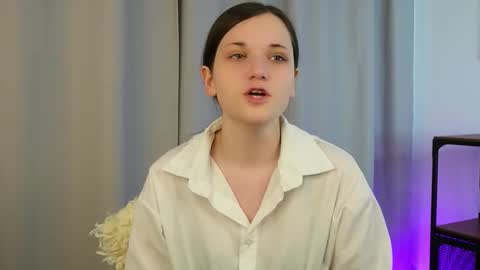 Rina online show from 10-21-25, 04:24