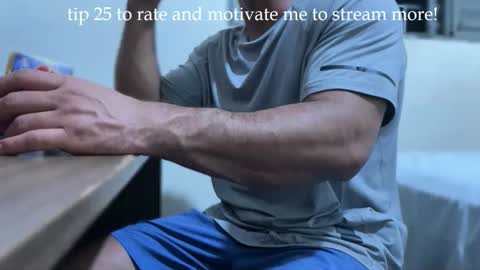 dinhoo14 online show from 10-15-25, 02:55