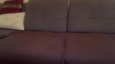 dinnerout1111 online show from 09-21-25, 10:33