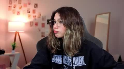 Sara Connor online show from 01-19-26, 01:04