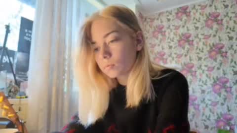 dinorahmroczkowski online show from 09-24-25, 07:44