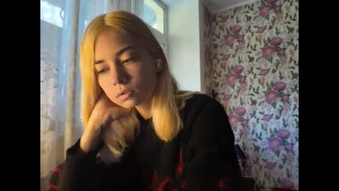 dinorahmroczkowski online show from 09-27-25, 07:57