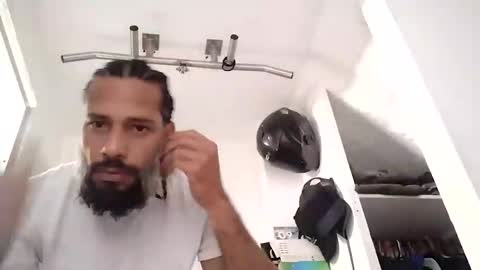 Snapshot of dior2030 chatting on 01-23-25, 04:37 dior2030 online show from 01-23-25, 04:37