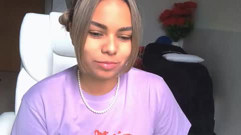 diosadeluniverso_ online show from 11-25-25, 04:40