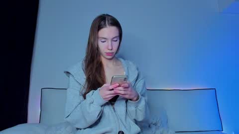 Hailey online show from 01-23-25, 04:09