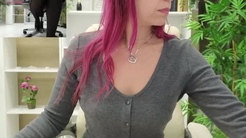 dirty_mature online show from 12-19-24, 08:56