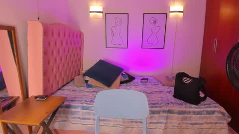 Snapshot of dirty_sex__ chatting on 02-15-26, 09:00 Samantha online show from 02-15-26, 09:00