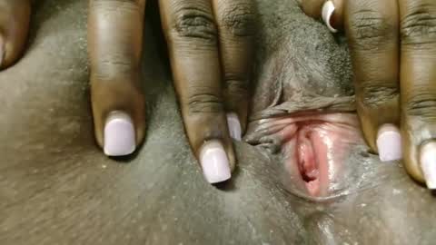 sisi and grovin online show from 11-19-25, 10:26