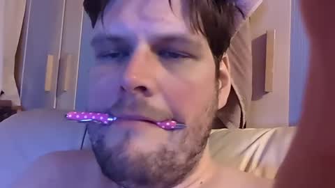 Snapshot of dirtydogsday chatting on 02-20-25, 07:41 Dirtydog online show from 02-20-25, 07:41